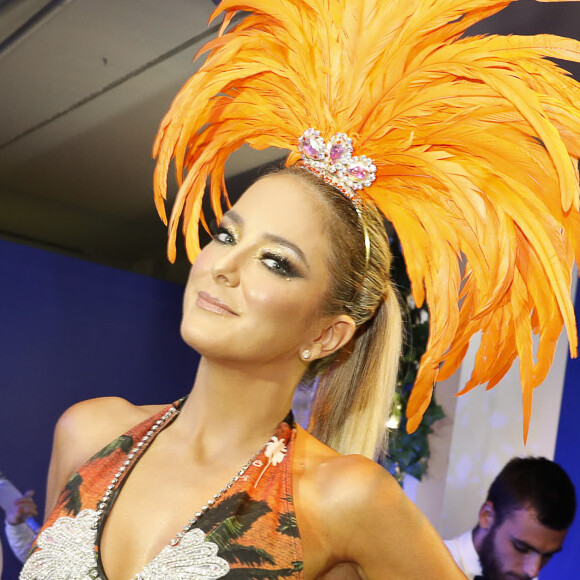 Joaquim Lopes chegou a pedir para um amigo falar com Ticiane Pinheiro em camarote de cervejaria, no começo da manhã desta segunda-feira, 27 de fevereiro de 2017