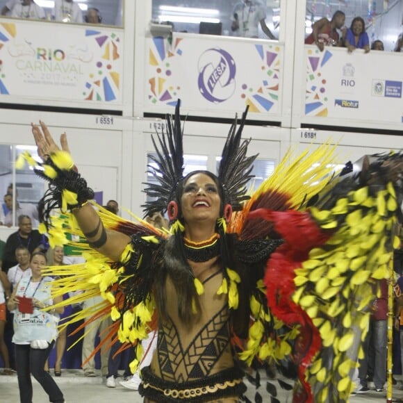 Luiza Brunet revelou não faz dieta radical durante o Carnaval: 'Como bem o ano todo'