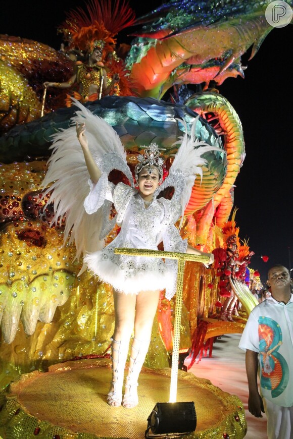 Mel Maia foi destaque da Grande Rio e veio fantasia de anjinho