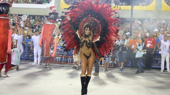 Musa no Carnaval, Nicole Bahls dispara: 'Ano que vem quero ser rainha'. Vídeo!