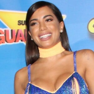 'Eu não sabia que era proibido fazer trança. Cada dia é um cabelo. Eu adoro mudar e acho isso muito legal. Amanhã, se tudo der certo eu mudo a cor dele', ironizou Anitta