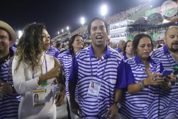 Em 2011,  Ronaldinho e Juliana chegaram a usar alianças, mas o namoro chegou ao fim dois meses depois
