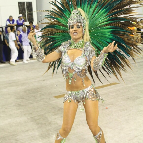 Wanessa Camargo desfilou como musa da Mocidade Independente de Padre Miguel no Carnaval 2017