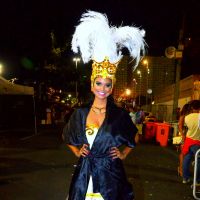 Aline Dias, ao lado do namorado no Carnaval, admite ciúme: 'Sem exagero'. Vídeo!