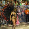 Renata Santos desfilou como musa da Estação Primeira de Mangueira no Carnaval 2017


