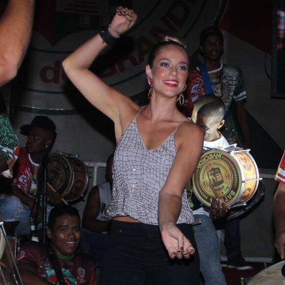 Paolla Oliveira se recusou a voltar a ser rainha de bateria da Grande Rio no carnaval, diz o colunista Leo Dias, do jornal 'O Dia', nesta quarta-feira, 8 de março de 2017