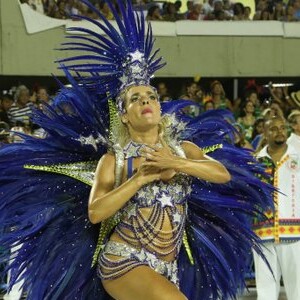 Monique Alfradique é mais um nome cotado para assumir o posto de rainha de bateria da Grande Rio no carnaval