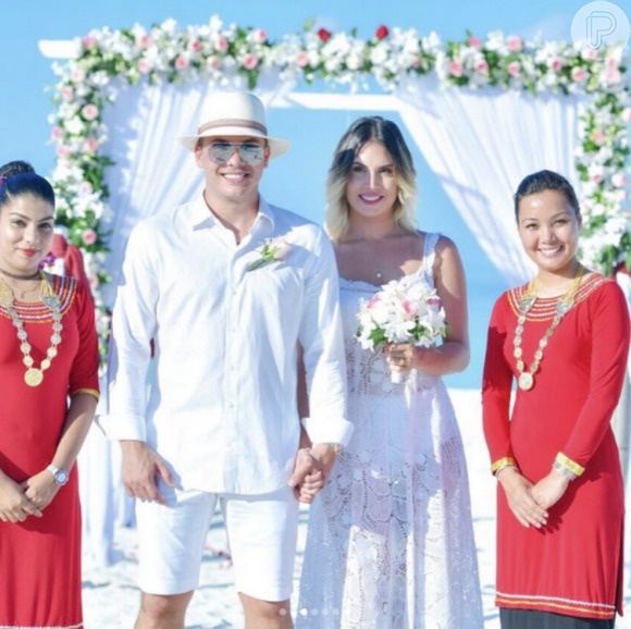 Wesley Safadão e Thyane Dantas renovaram os votos de casamento em um cerimônia nas Ilhas Maldivas