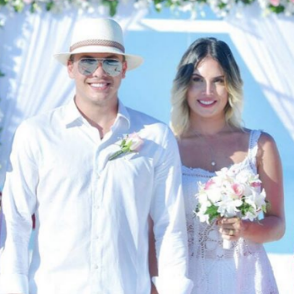 Wesley Safadão e Thyane Dantas renovaram os votos de casamento em um cerimônia nas Ilhas Maldivas