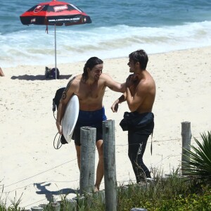 Rafael Vitti e Vladimir Brichta foram surfar juntos na praia do Recreio