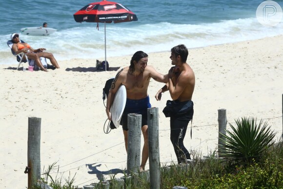 Rafael Vitti e Vladimir Brichta foram surfar juntos na praia do Recreio
