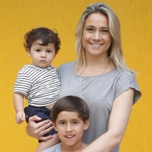 Além de Gabriel, de um ano, Fernanda Gentil também cria o afilhado Lucas, de 9 anos, desde quando ele perdeu a mãe, quando tinha apenas 1 ano e cinco meses: 'Ele é meu filho. Eu espero que ele entenda que se ele precisar preencher essa lacuna enorme eu posso ser a mãe dele aqui'