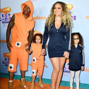 Mariah Carey levou a família para o Kids' Choice Awards, realizado neste sábado, 11 de março de 2017
