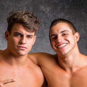 Gêmeos do 'BBB17' dividem web ao serem anunciados no 'Grand Hermano': 'Tontos'