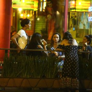 Giovanna Lancelloti e Suzana Pires, autora de 'Sol Nascente' se unem com outras atrizes do elenco