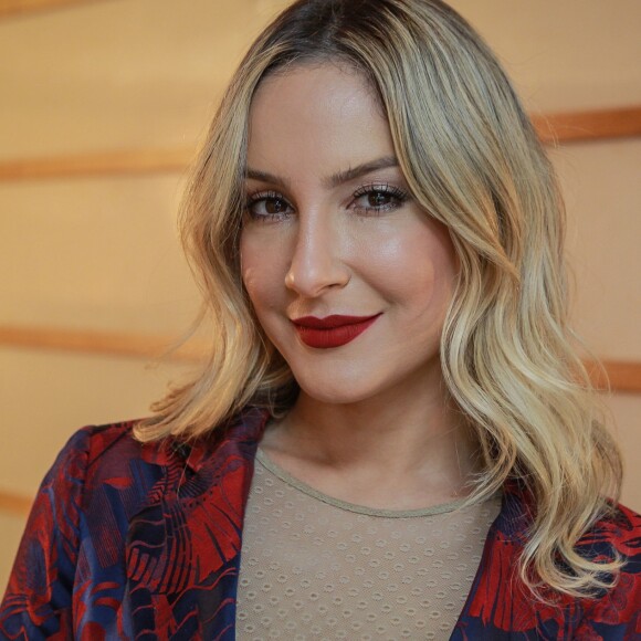 Claudia Leitte se mudou para os Estados Unidos com a família e disse que está gostando da experiência