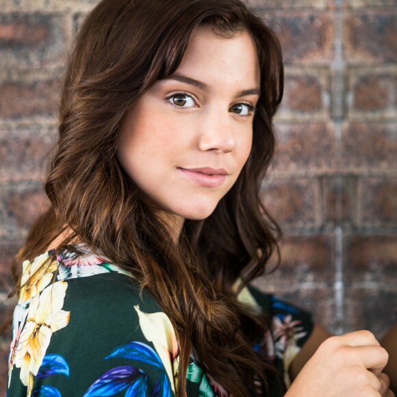 Alice Wegmann revelou que gravou três finais para a novela 'A Lei do Amor' durante sua passagem pelo 'Mais Você', em 16 de março de 2017