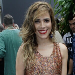 Wanessa Camargo detalhou seu look favorito: 'Gosto de vermelho, de verde, de branco... Eu adoro preto'