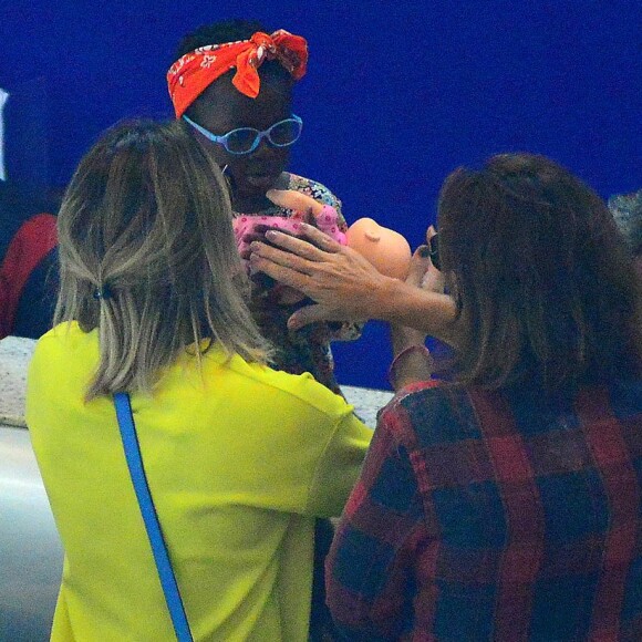 Títi se inspira nos looks da mãe, Giovanna Ewbank: 'Eu morro quando ela pega minhas coisas, principalmente sapatos para experimentar. É muito fofo, coisa mais linda!'