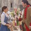 Empoderada, Bela (Emma Watson) rejeita as investidas de Gaston (Luke Evans)