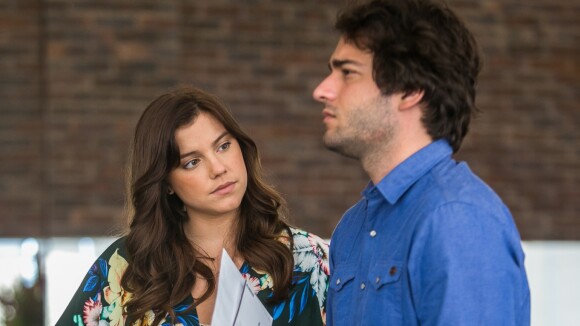 Reta final da novela 'A Lei do Amor': Marina chama Tiago para ir a Ilhabela