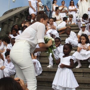 Bruna Marquezine já revelou ter o desejo de adotar uma criança