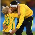 Neymar  curtiu o domingo, 19 de março de 2017, acompanhado do filho, Davi Lucca, de 5 anos 
