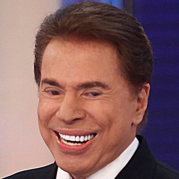 Silvio Santos também brincou com Flor, participante do seu programa: 'Tá passada'