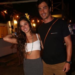 Isis Valverde fez uma postagem romântica para o namorado, André Resende, no Instagram, em 21 de março de 2017