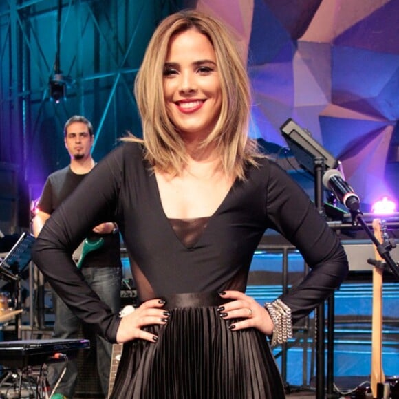 Wanessa Camargo explica o que fez para secar o corpo durante o Carnaval: 'Odeio malhar, então o que eu fiz foi fechar a boca, fazer uma dieta de congelados light e malhar através de um aplicativo de 20 a 30 minutos por dia'