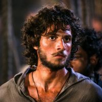 Novela 'Novo Mundo': Joaquim salva Leopoldina de piratas, mas é baleado