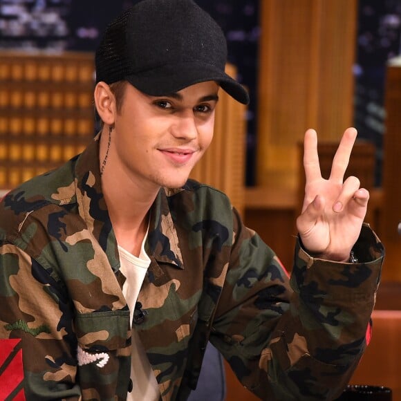 Justin Bieber, ao chegar no Rio, terá oficial de Justiça o aguardando, como indicou o jornal 'O Globo' nesta sexta-feira, dia 24 de março de 2017