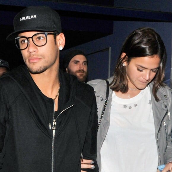 Neymar e Bruna Marquezine são aguardados na feta pós show que será realizada no restaurante e casa de espetáculos Xian, no terraço do Shopping Bossa Nova, próximo ao aeroporto Santos Dumont, no Centro do Rio de Janeiro