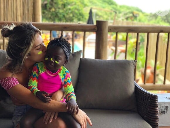 Giovanna Ewbank falou sobre o momento que conheceu sua filha, Títi, de 3 anos