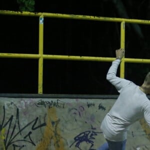 Justin Bieber andou de skate em pista localizada no Aterro do Flamengo logo após se apresentar em show lotado na Apoteose
