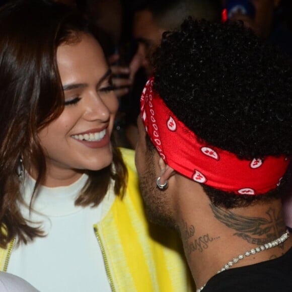 'Paga, amor', pediu Bruna Marquezine a Neymar