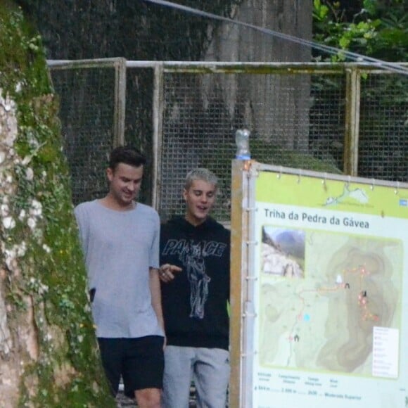 Justin Bieber se diverte com o amigo Rich Wilkerson Jr