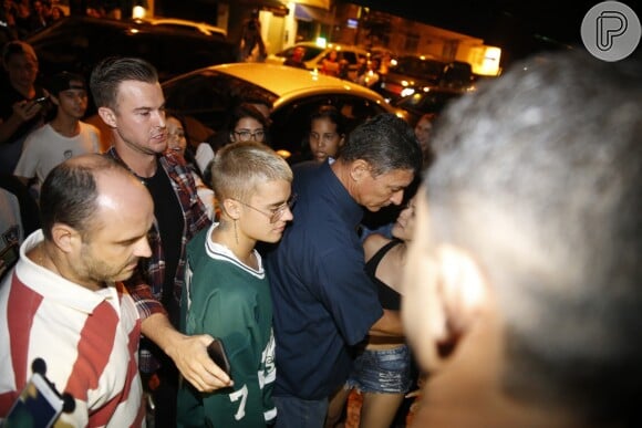 Justin Bieber provocou tumulto nas duas vezes que tentou jantar fora