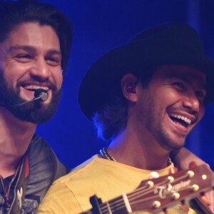 Mariano, da dupla com Munhoz, está em viagem pelo Japão