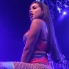 Anitta cantou e rebolou muito durante show no Jeunesse Arena, na noite do dia 1 de abril de 2017