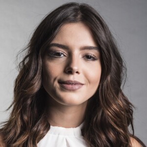 Giovanna Lancellotti negou que vá protagonizar a nova novela das seis, 'Tempo de Amar', papel este que seria de Bruna Marquezine