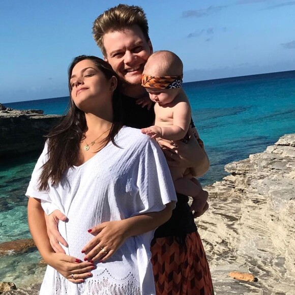 'O primeiro ano vai ser uma loucura', contou Thais Fersoza em se canal no Youtube