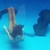 Ritinha (Isis Valverde) se torna sereia em  aquário em Belém, na novela 'A Força do Querer'