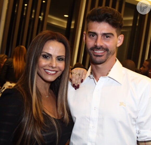 Viviane Araújo e o jogador de futebol Radamés terminam relacionamento após dez anos juntos