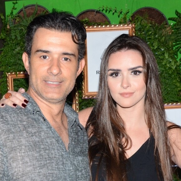 Marcos Pasquim e a produtora Aline Fernandez botaram ponto final no namoro. O ator havia assumido o relacionamento em setembro de 2015