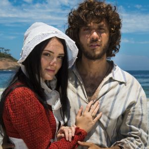 Joaquim (Chay Suede) e Anna (Isabelle Drummond) finalmente se reencontram, na novela 'Novo Mundo', a partir de 11 de abril de 2017