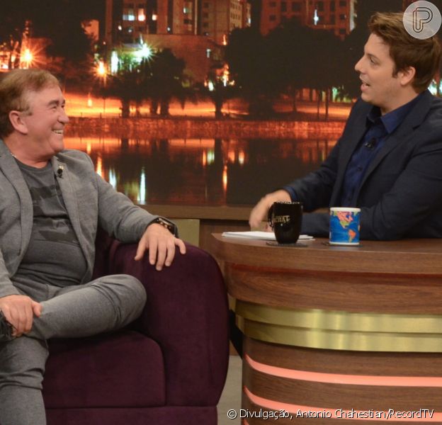 Amado Batista Declara Apoio A Regime Militar Prefiro Ditadura A Essa Anarquia Purepeople