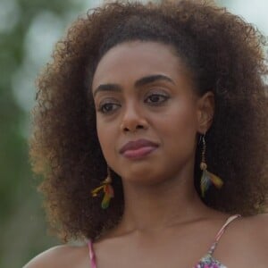 Marilda (Dandara Mariana) desconfia de que Ritinha (Isis Valverde) esteja grávida de Ruy (Fiuk) e não de Zeca (Marco Pigossi), na novela 'A Força do Querer'