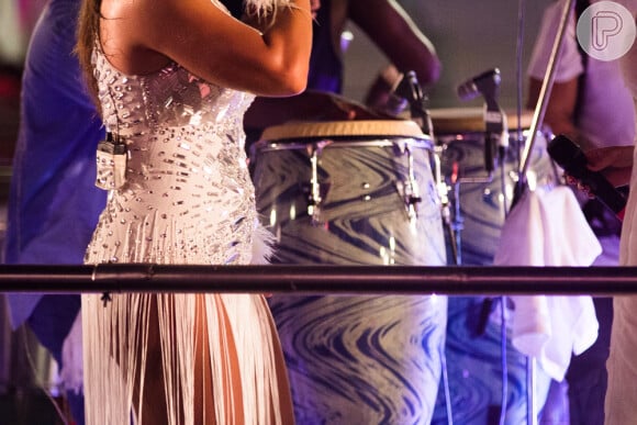 No sábado, 1 de março de 2014, Ivete Sangalo usou um vestido justinho que evidenciou uma discreta barriguinha