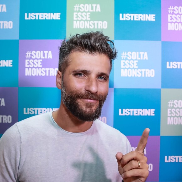 Bruno Gagliasso parou o shopping Eldorado, em São Paulo, nesta sexta-feira, 7 de abril de 2017